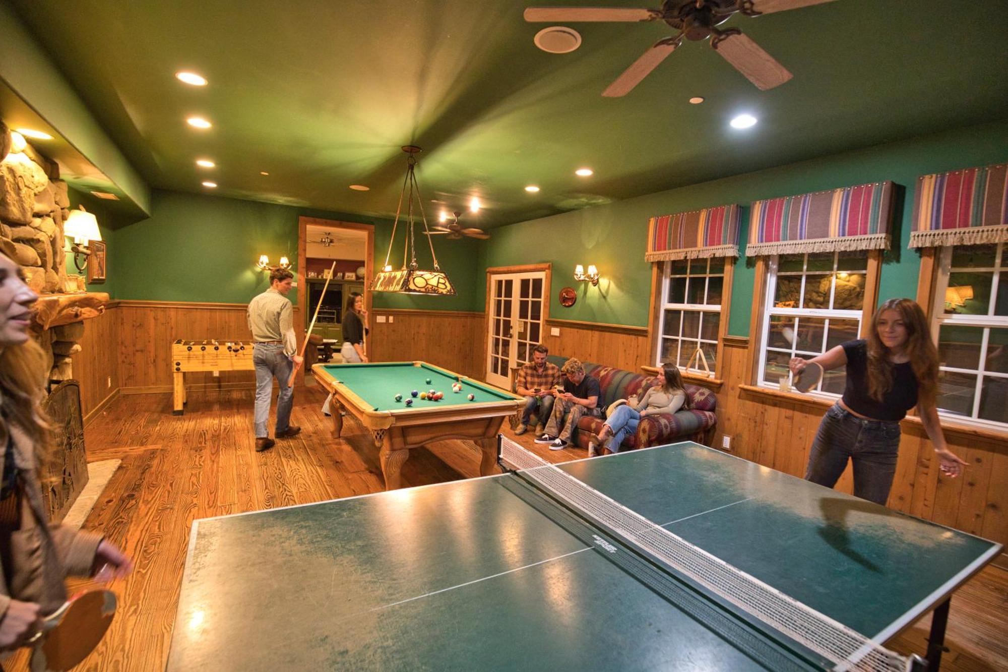 Circle Bar B Guest Ranch