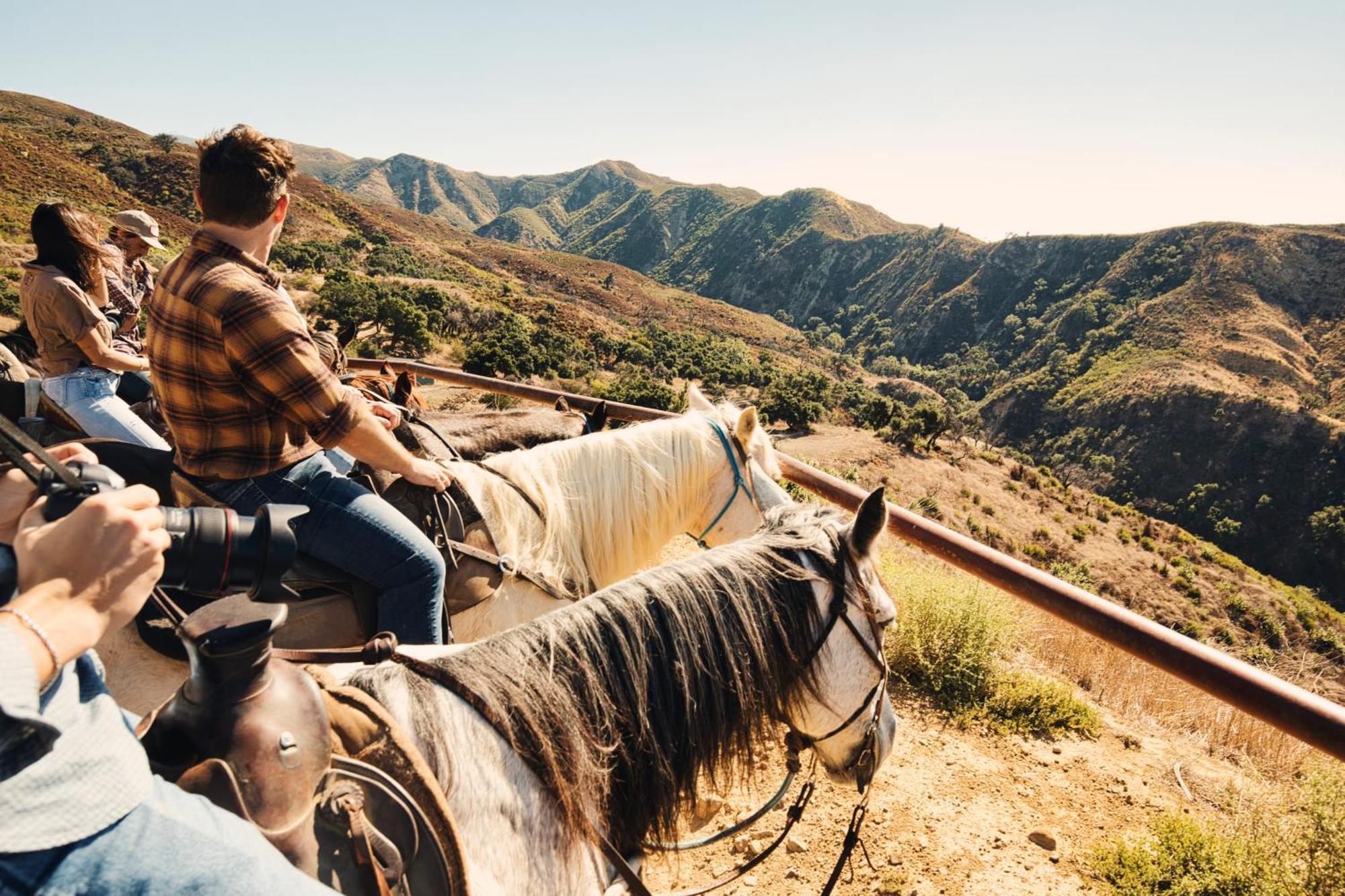 Hotel Circle Bar B Guest Ranch 4*