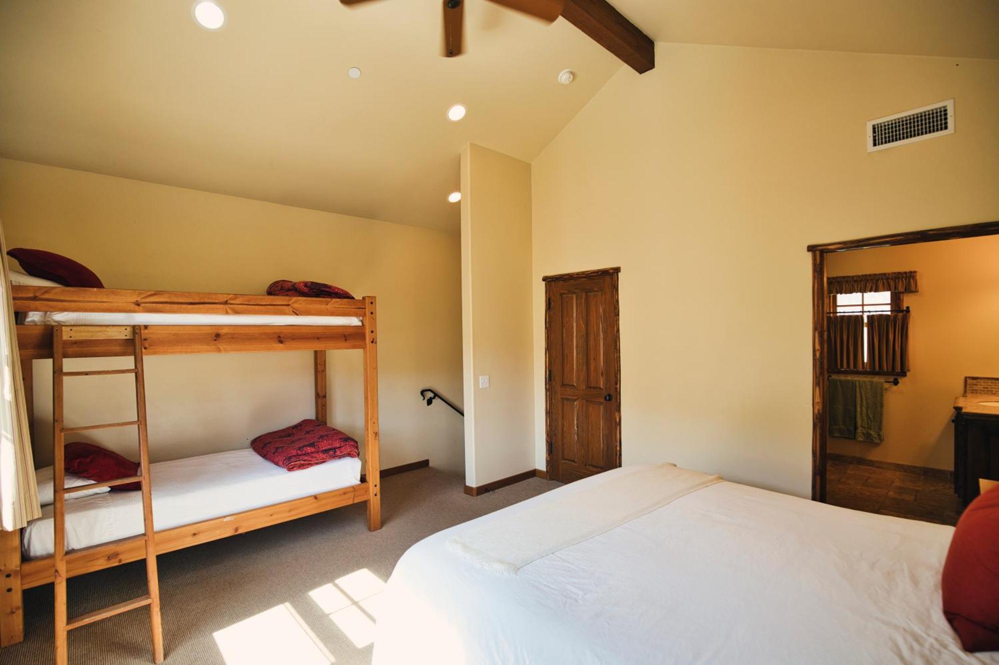 Circle Bar B Guest Ranch Hotel Capitan