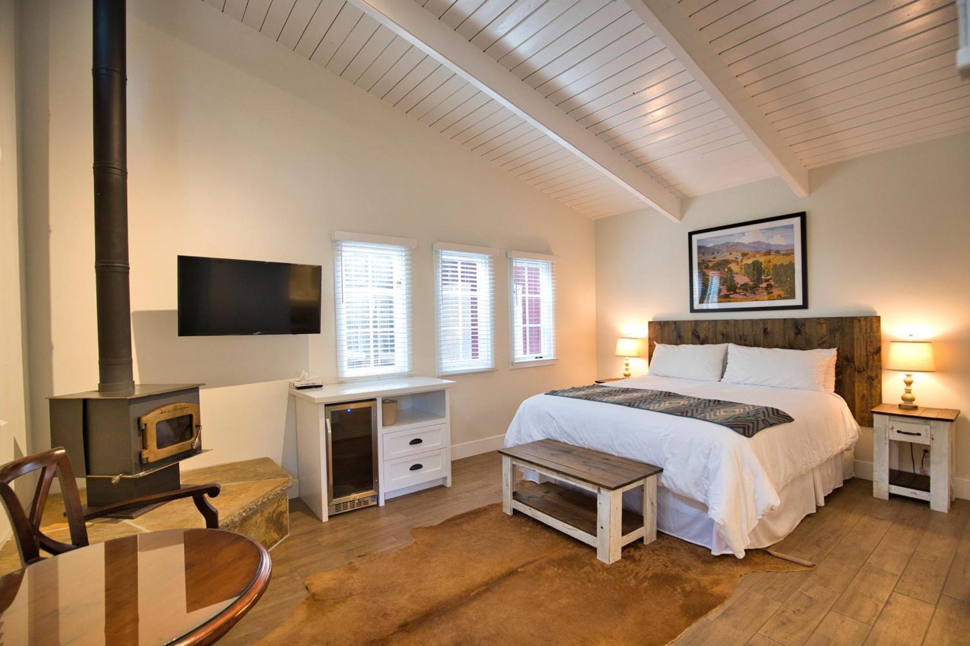 Hotel Circle Bar B Guest Ranch