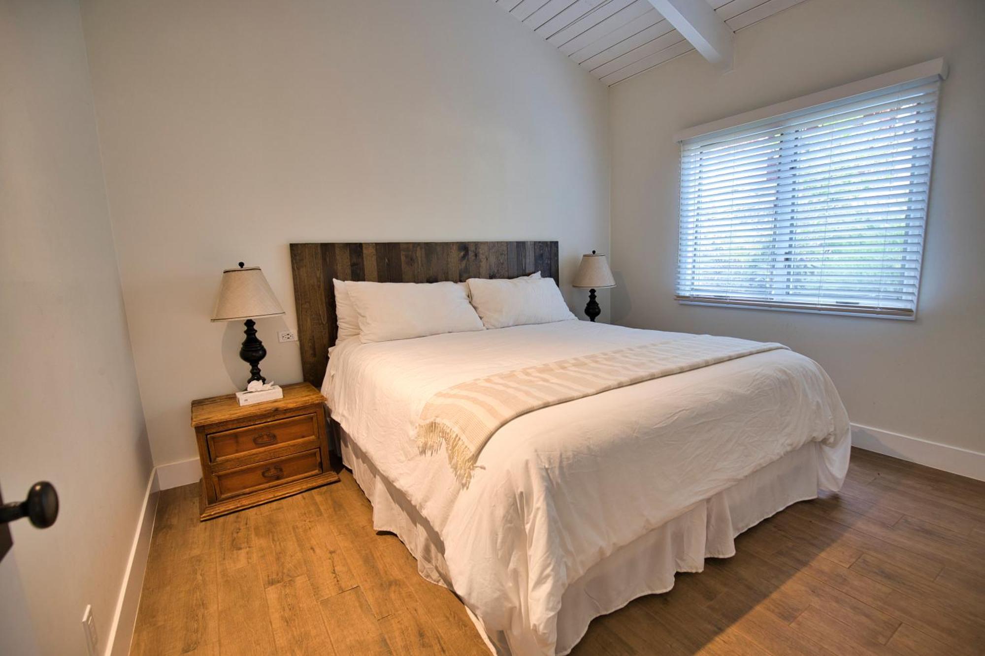 Circle Bar B Guest Ranch 4*